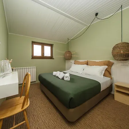 Alojamento de Turismo Selvagem Achada Do Teixeira Mountain Spot Santana (Madeira)